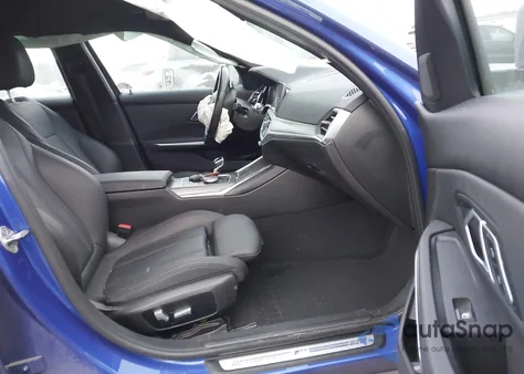 2021 BMW 330I xDrive z USA, uszkodzony, nr VIN 3MW5R7J01M8C14751